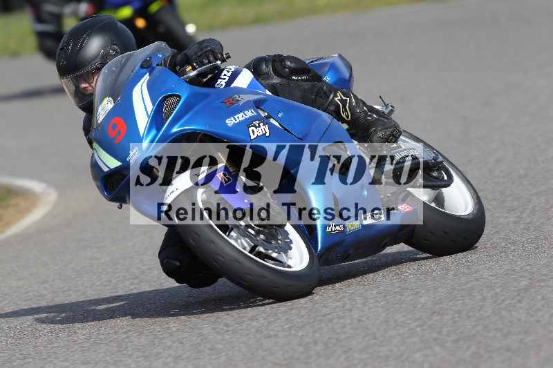 /Archiv-2023/06 10.04.2023 Moto Club Anneau du Rhin/Blanc-Novice/9